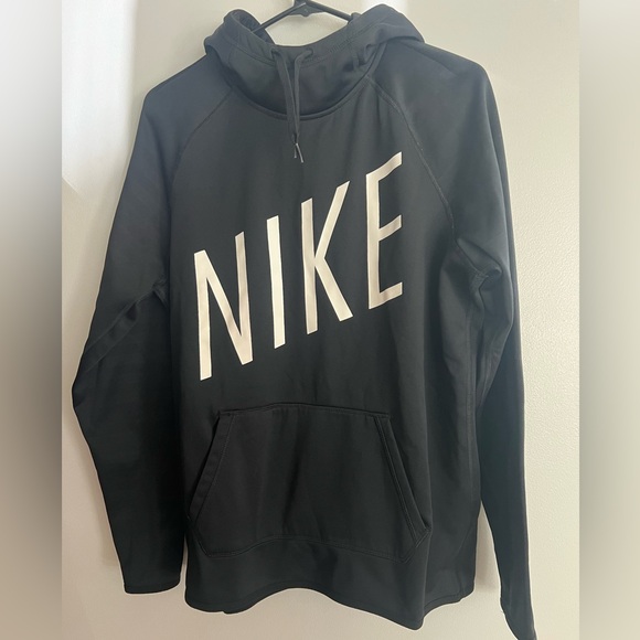 Black Nike hoodie - Picture 1 of 7